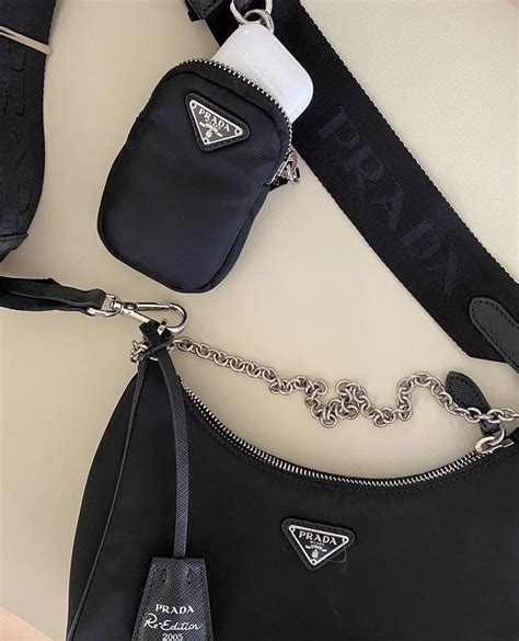 prada nylon multi pochette hobo tessuto blogger limitiert|Prada’s Cult Multi Pochette Bag is Back .